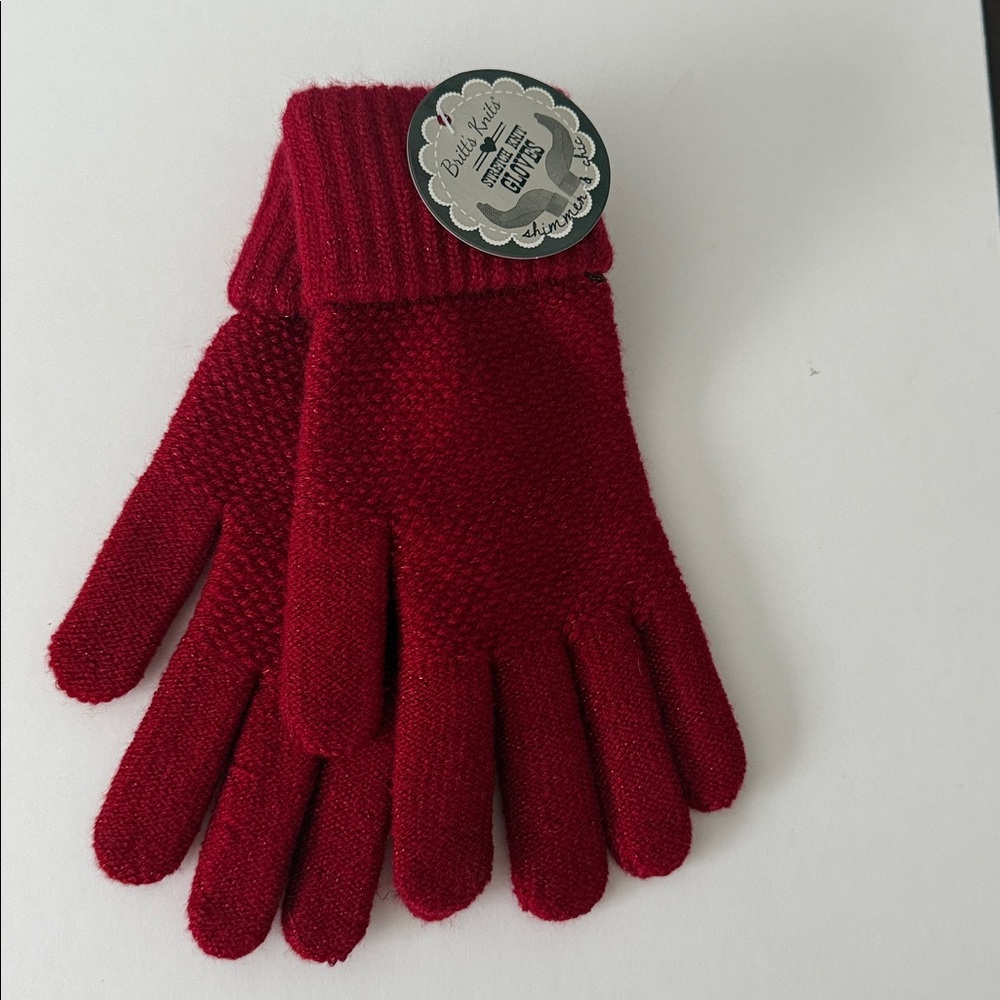 NWT Britt’s Knits Stretch 🧶 Red Shimmer Knit Gloves